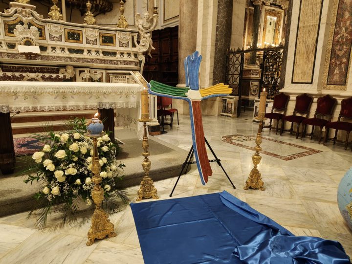 croce missionaria